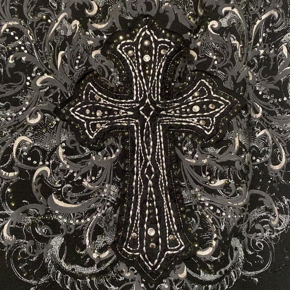 Maurice’s Cross Tank Top - Picture 2 of 8